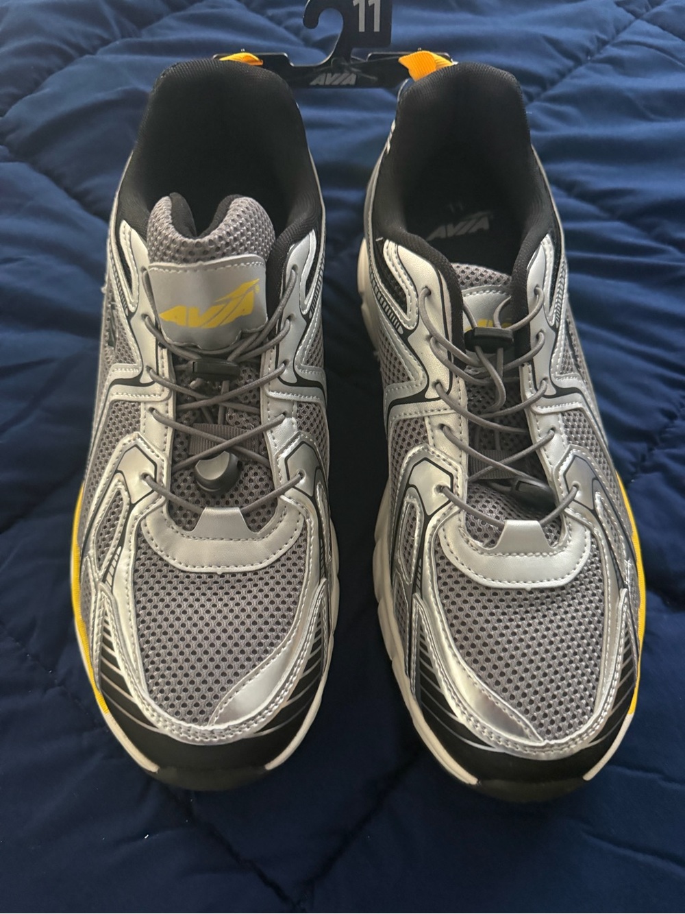Avis bungee sneakers